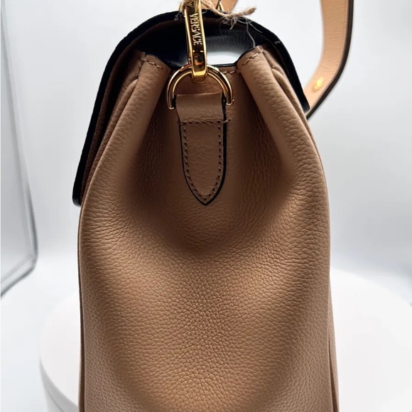 Versace Virtus - Picture 3 of 6